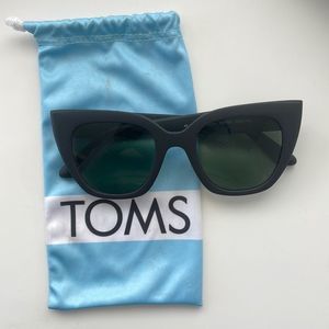 Toms Black Unglasses